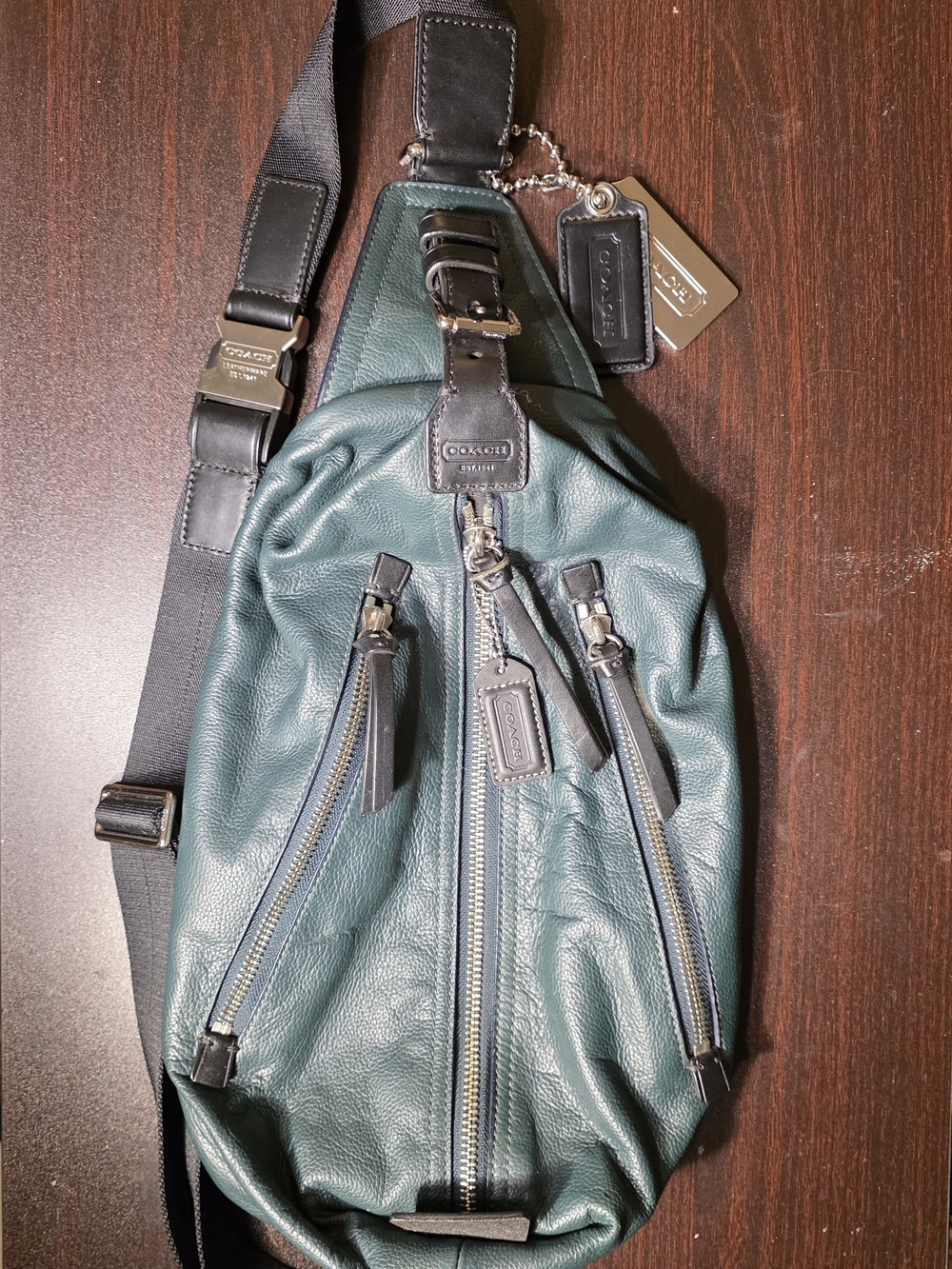 VINTAGE Coach Forest Green Leather Sling